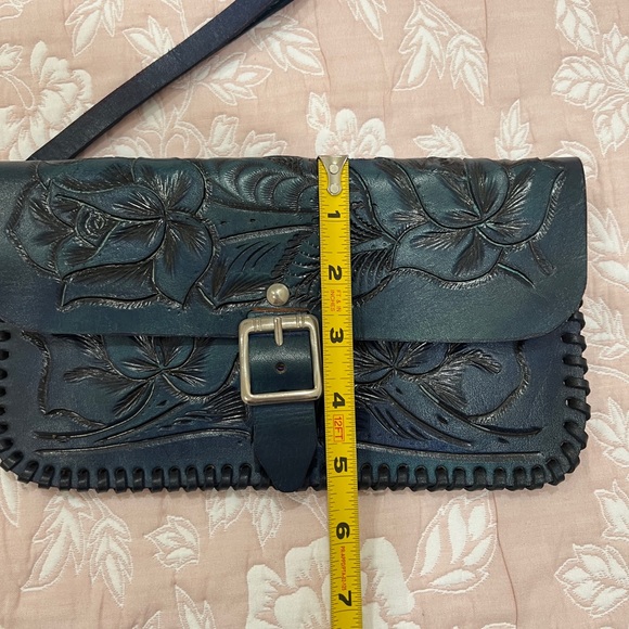 Leather wristlet - Picture 4 of 5